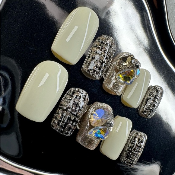 handmade Other - 036 press on nails size M